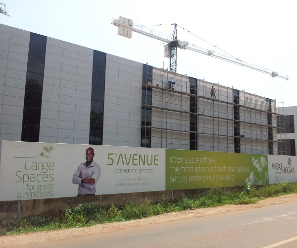 As nossas obras: 5th Avenue Corporate Offices | Granito Branco Micaela