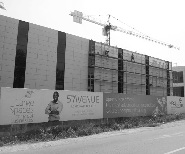 As nossas obras: 5th Avenue Corporate Offices | Granito Branco Micaela
