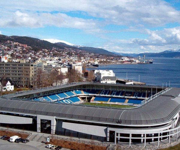 As nossas obras: Estádio do Molde | Granito Pedras Salgadas