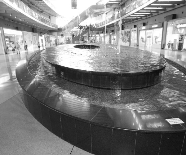 As nossas obras: Lago Decorativo Centro Comercial Alameda | Granito Negro Angola
